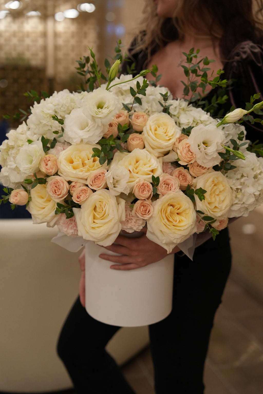 Champagne Garden Garden Rose & Hydrangea Flower Box